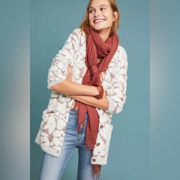 Anthropologie Meadow Rue Soft Floral Eyelash Cardigan size small cozy long - Picture 2 of 6